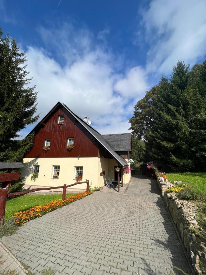 Chalupa Na Strani Hotel Cenkovice Buitenkant foto